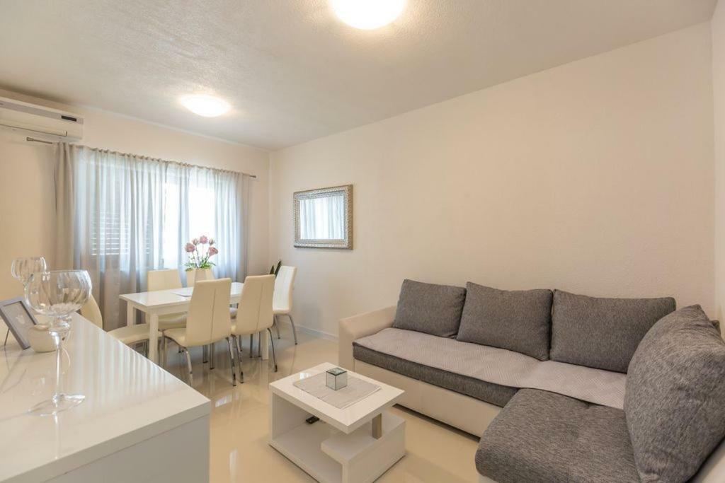 Tatijana Holiday Apartments Makarska Exterior foto
